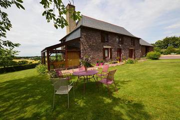 Chambre d’hôte pour 3 personnes, avec jardin à Montfort-sur-Meu