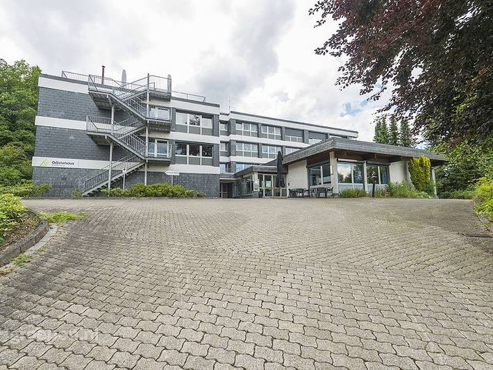 Ferienhaus für 135 Personen im Sauerland - 4