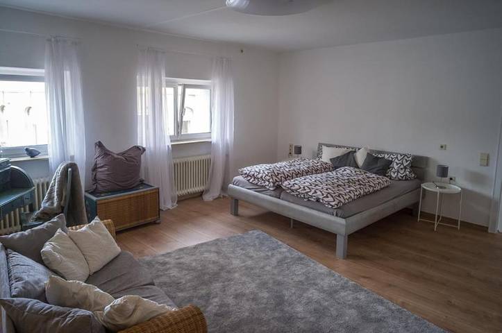 Ferienwohnung für 3 Personen in Ettringen
