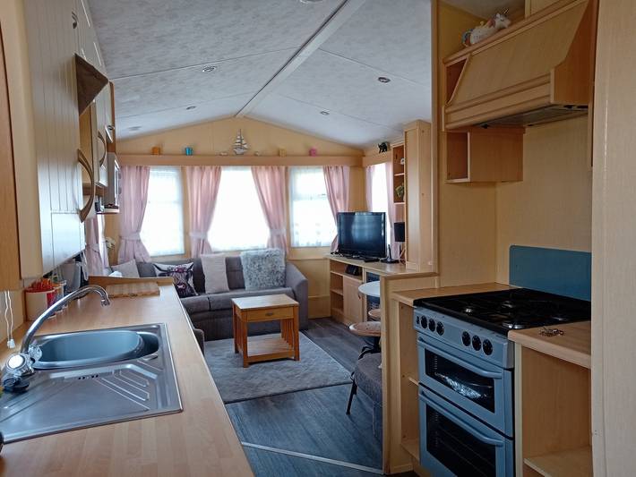 2-Bed Caravan - Sleeps 6 - Parking & Veranda in Skegness, Lincolnshire