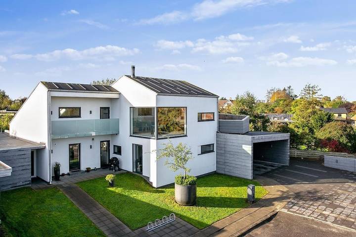 Ferielejlighed for 2 personer, med Terrasse og Have i Horsens