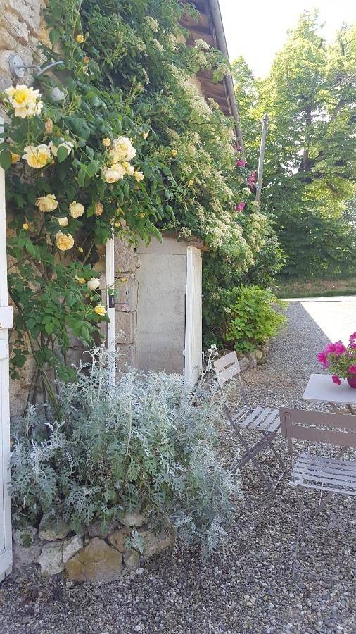 Appartement de vacances entier, Au calme chez l'habitant in Foulayronnes, Quercy