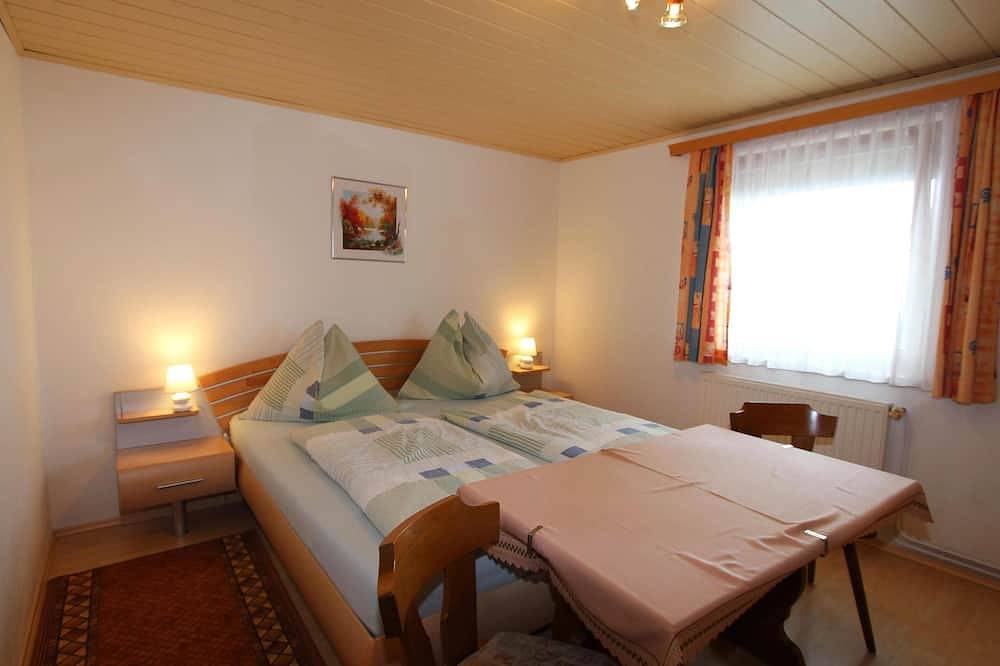 Ganze Wohnung, Komfortable Wohnung mit großem Balkon und Pool in Liebenfels, Mittelkärnten