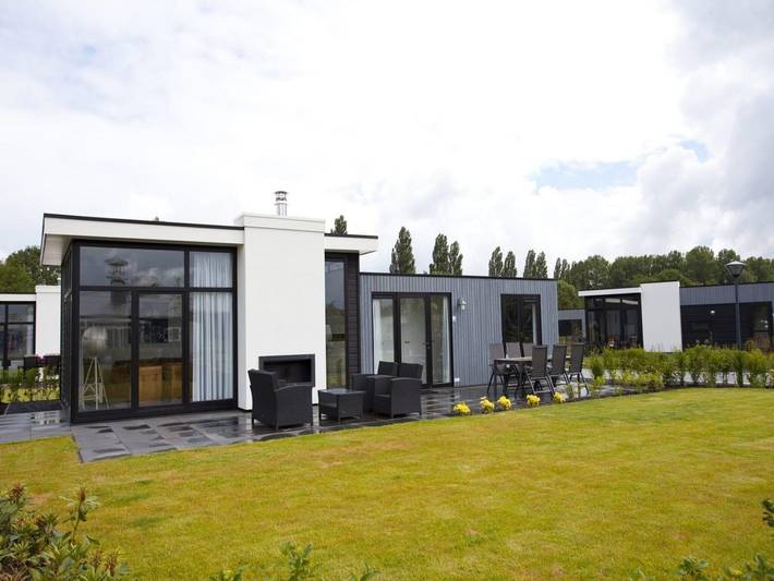 Ferienhaus für 4 Personen, mit Terrasse und Garten sowie Pool in Nijkerk