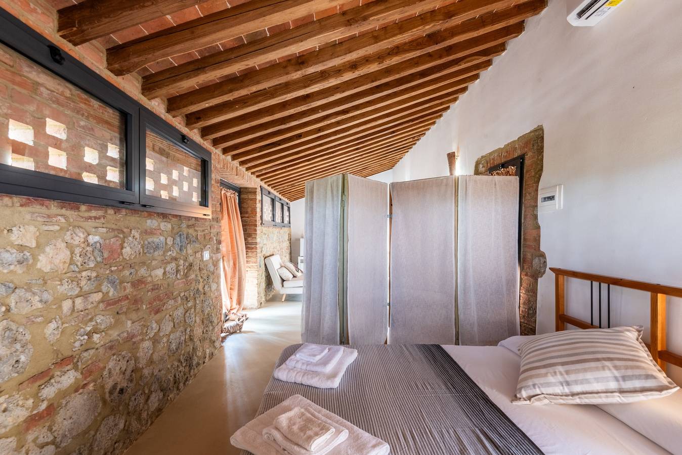 La Rugiada – Farm Stay with View of Siena in Monteroni d'Arbia, Siena Province