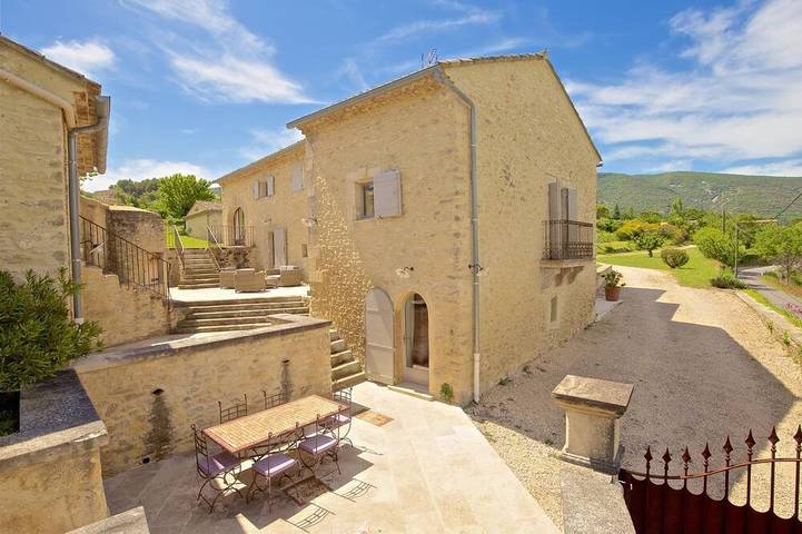 Maison de vacances pour 8 personnes, avec jardin, animaux acceptés à Bonnieux