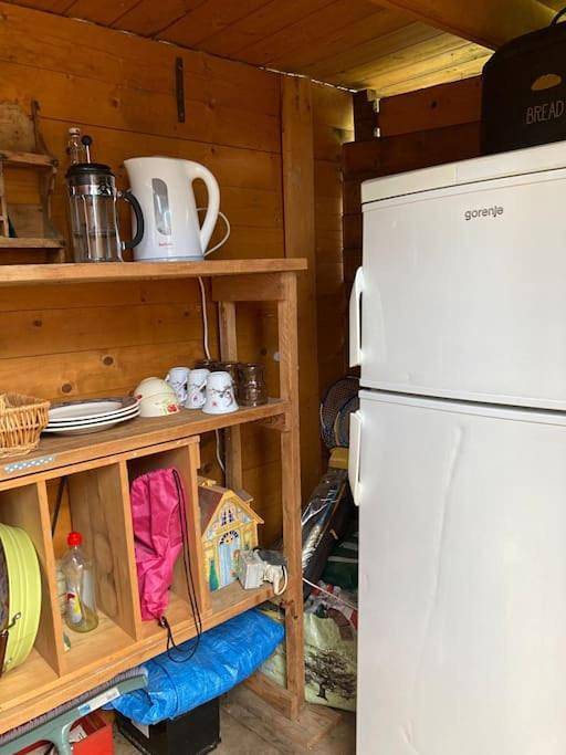 Location de vacances pour 2 personnes, avec vue ainsi que piscine et jardin à Châteaudouble - 2