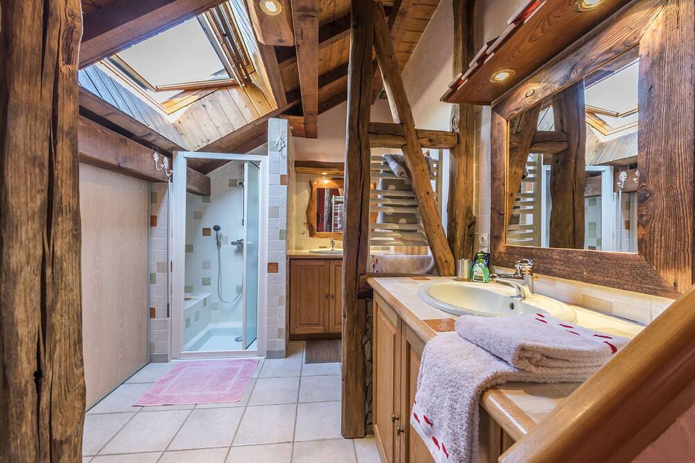 Country house in mountain leant on \"Bauges\" natural park in Marthod, Albertville region