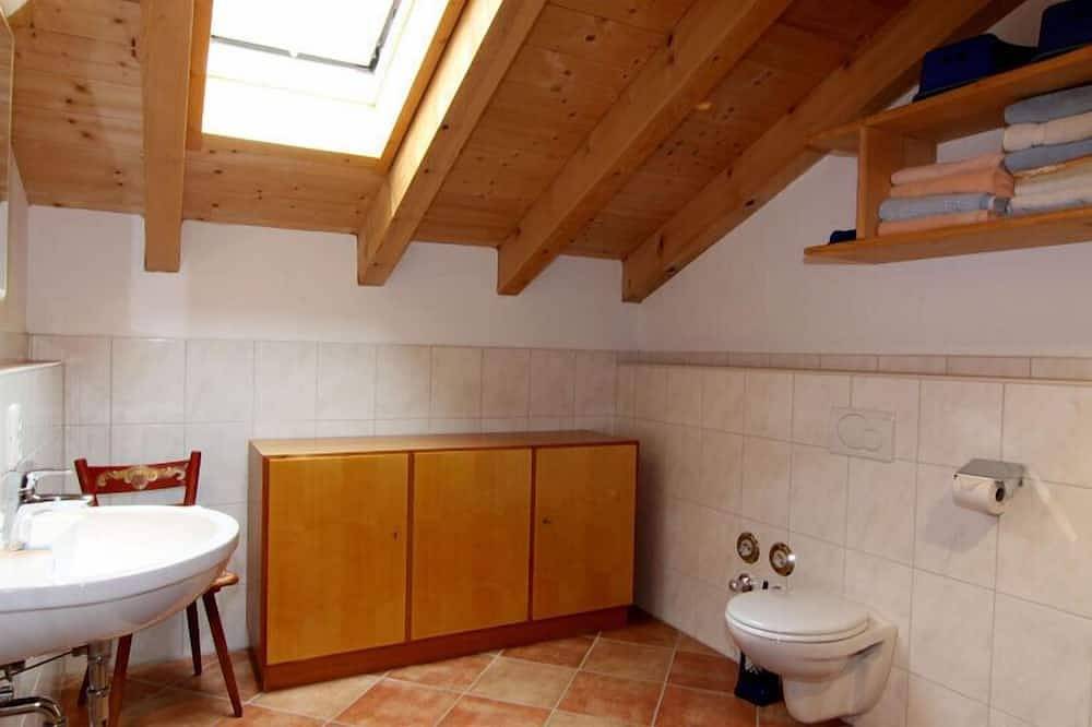 Ganze Wohnung, Ferienwohnung Nr.1 60 qm, für 2-4 Personen in Berchtesgaden, Berchtesgadener Alpen