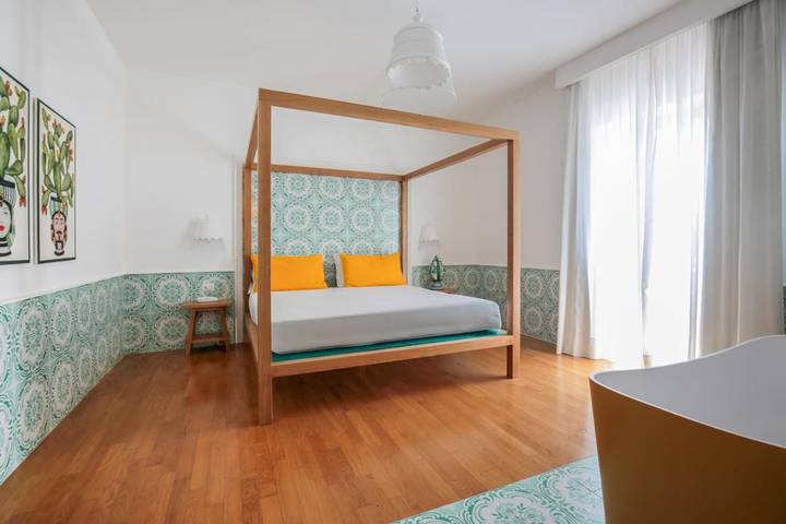 Alojamiento y desayuno para 2 personas, con vistas y balcón en Sorrento