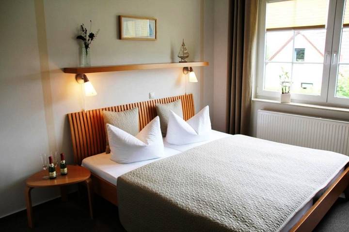 BnB für 2 Personen, mit Ausblick und Terrasse sowie Garten an der Ostsee