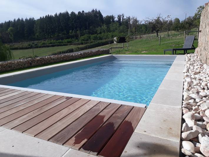 Location de vacances pour 4 personnes, avec Terrasse dans La Vineuse sur Fregande