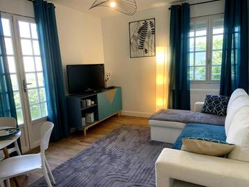 Gîte pour 2 personnes, avec terrasse et jardin à Talant