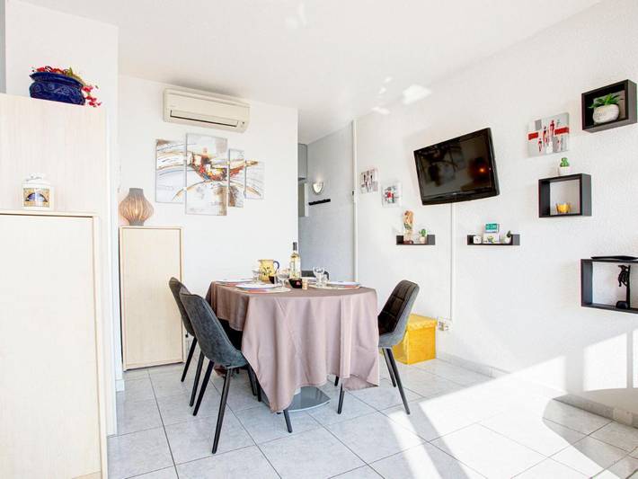 Gîte pour 4 personnes, avec balcon dans Port De Saint Cyprien - 3