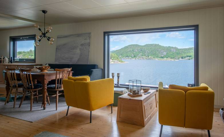 Feriehus for 7 personer, med terrasse, dyr tillatt i Telemark