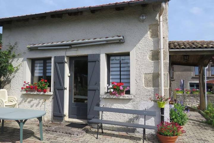 Appartement de vacances pour 4 personnes, avec Terrasse ainsi que Jardin et Vue