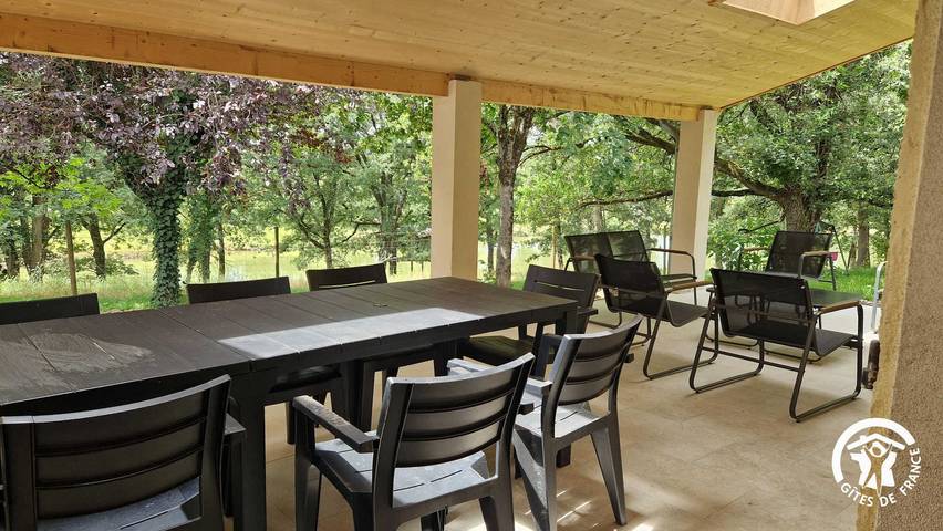 Gîte für 10 Personen, mit Terrasse und Garten sowie Seeblick am Tarn