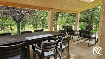 Gîte pour 10 personnes, avec jardin à Saint-Sulpice-la-Pointe