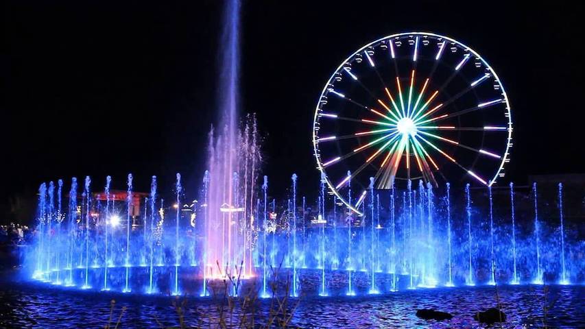 Vacation rental for 12 people, with balcony and hot tub as well as pool in Dollywood