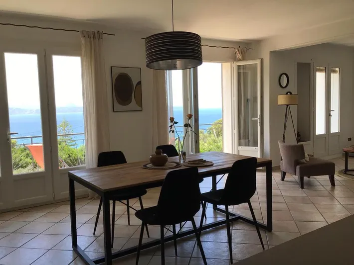 Casa de vacaciones para 6 personas, con vistas y jardín - 1
