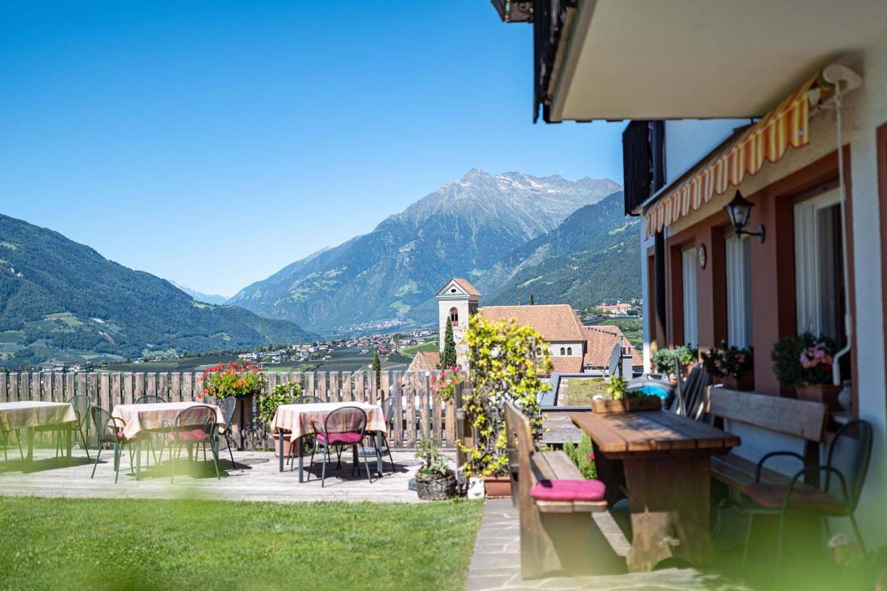 Apartment with Mountain View in Schenna, Sarntaler Alpen