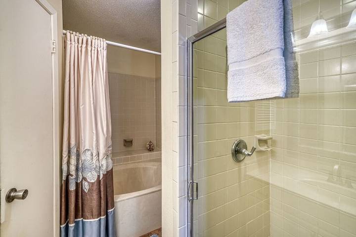 Beach rental for 8 people, with hot tub and balcony as well as pool in Sandestin