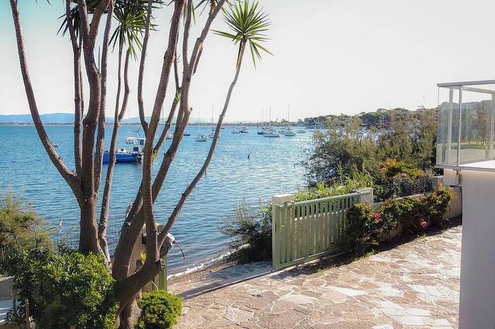 Location de vacances pour 7 personnes, avec jardin et terrasse, animaux acceptés dans La Madrague
