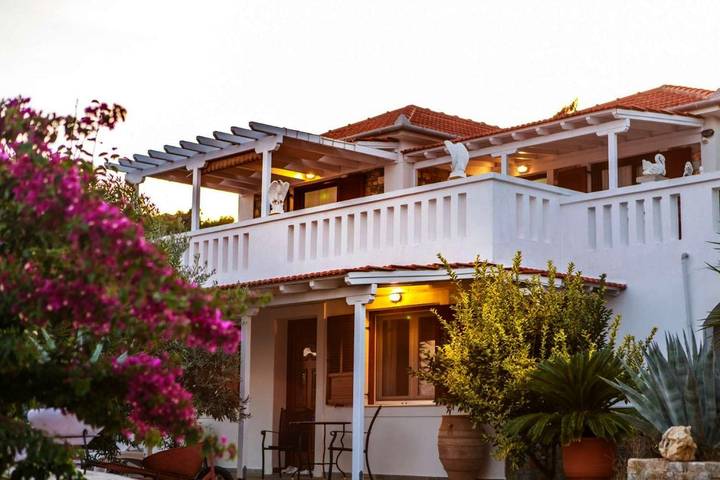 Appartement de vacances pour 3 personnes, avec Balcon et Terrasse ainsi que Jardin et Vue
