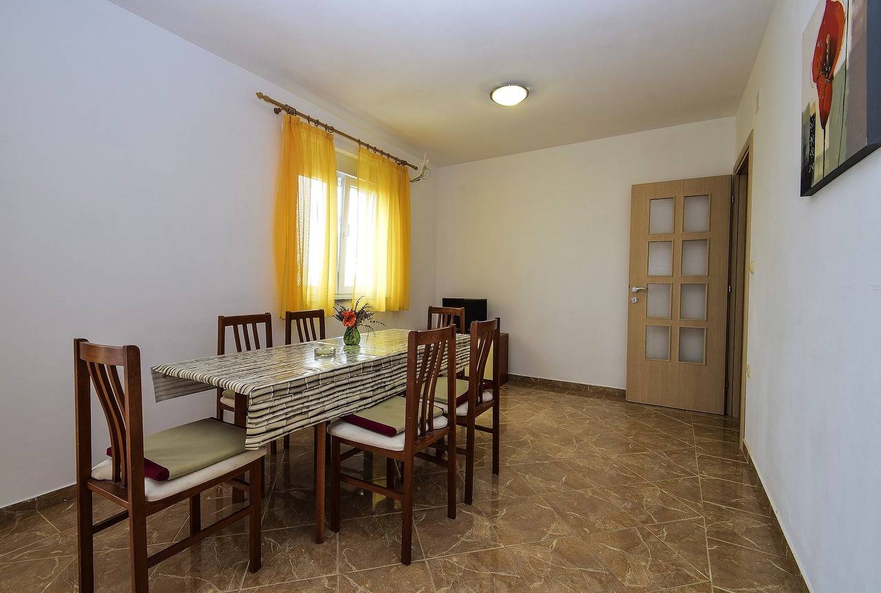Ganze Wohnung, Ferienwohnung Komadina M73 A1 in Vlasici, Pag