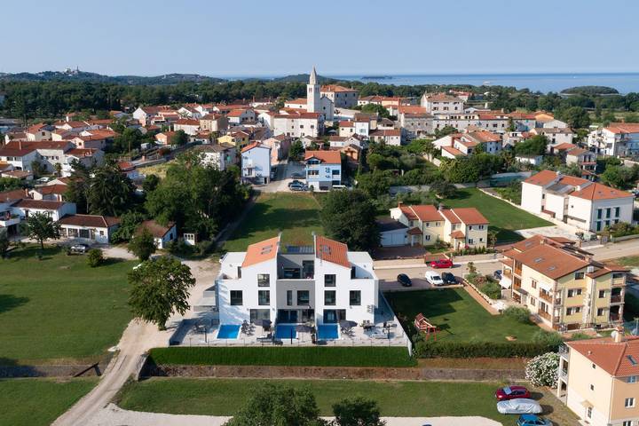 Ferienhaus für 10 Personen, mit Balkon und Terrasse sowie Pool in Funtana - 4