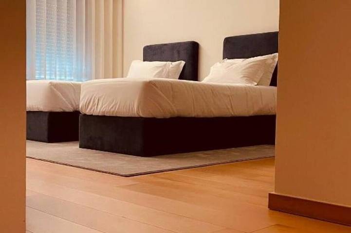 Location de vacances pour 12 personnes, avec jacuzzi et jardin à Paredes - 2