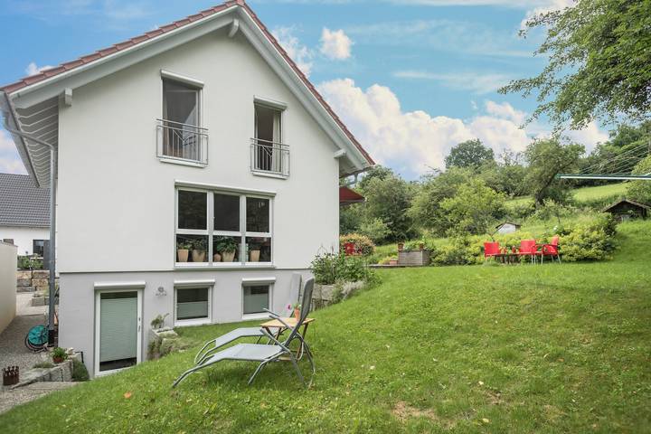 Geheel appartement, Vakantieappartement "Haus Afaldra" met Wi-Fi, tuin in Mengen (Duitsland), Region Bodensee-Oberschwaben