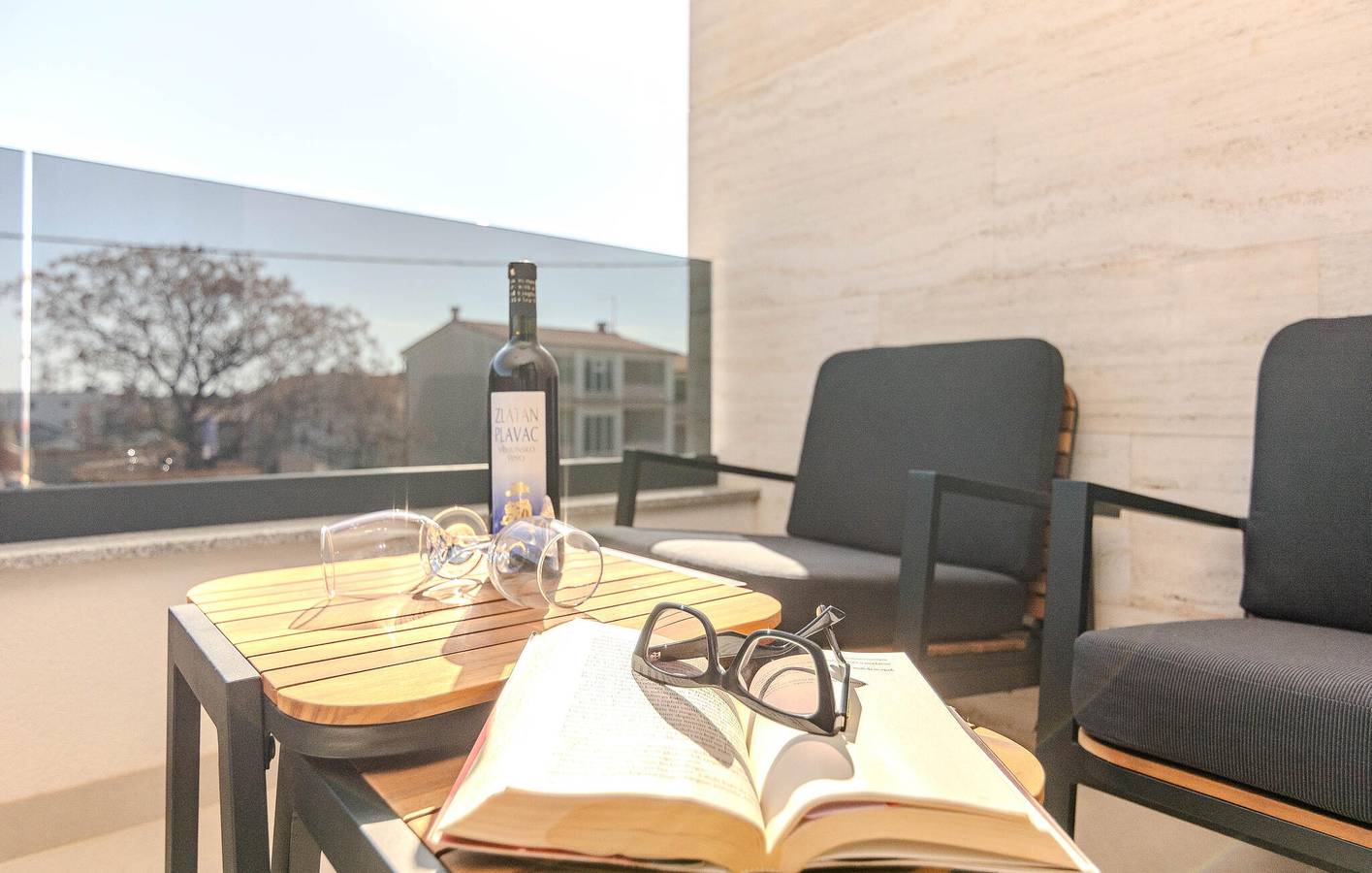 Ganze Ferienwohnung, Gemütliche 1-Zimmer-Wohnung mit Terrasse, 200 m von der Küste und einem Bistro entfernt in Privlaka, Zadar