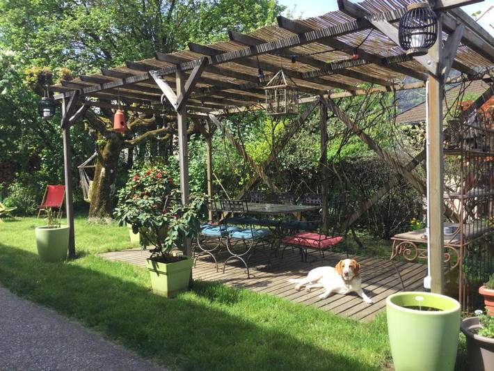 Location de vacances pour 4 personnes, avec vue ainsi que jardin et terrasse à Faverges - 4