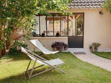 Chambre d’hôte pour 2 personnes, avec terrasse ainsi que vue et jardin dans Île de France