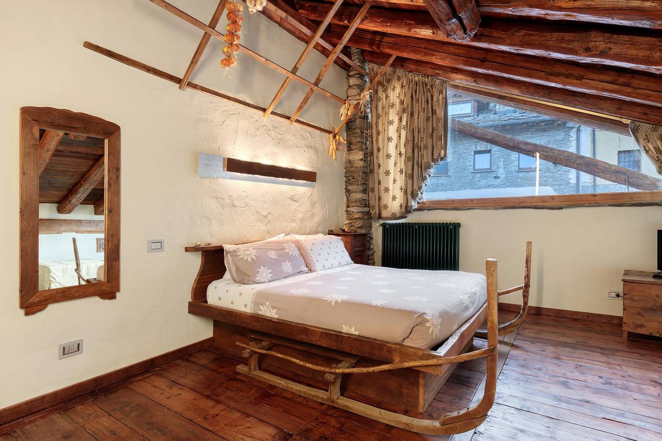 Cały apartament, Apartment '3 Eunhlleunno': A Journey into the Past in Villes Dessous, Comune di Introd