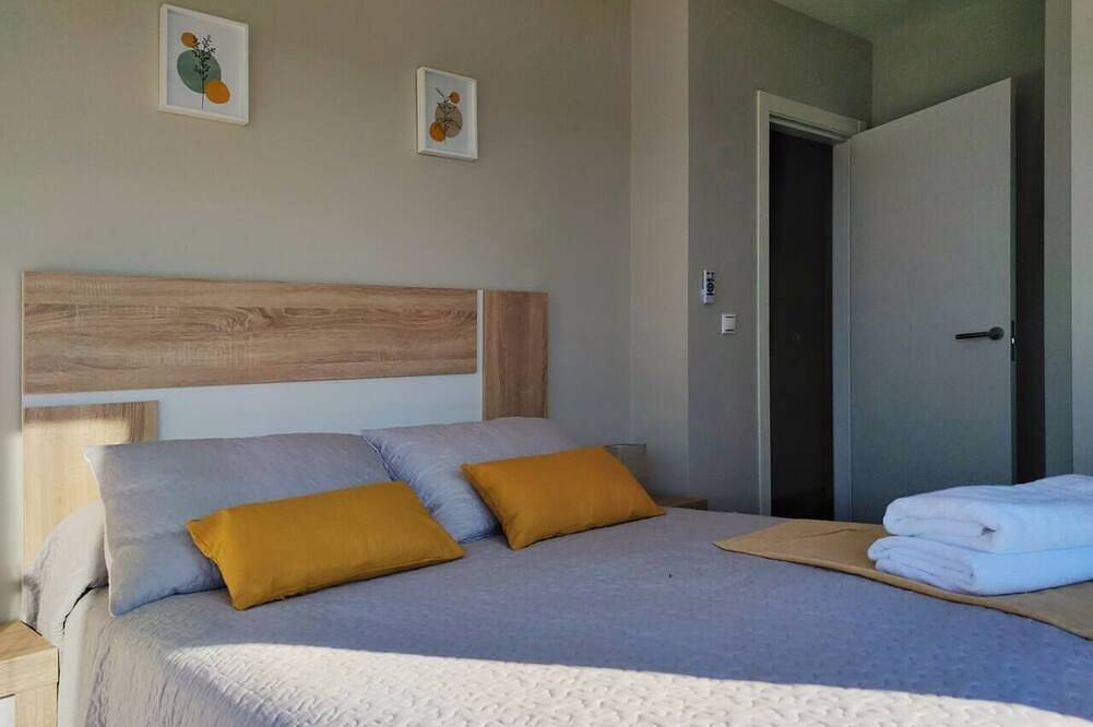 Appartamento intero, Disconnectaengalicia Penthouse La Perla, pool and tennis court in Portonovo, Sanxenxo