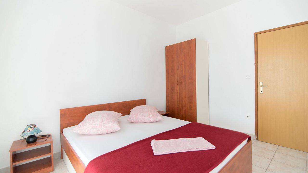 Ganze Ferienwohnung, Ferienwohnung für 4 Personen (40 m²) in Selca in Selca, Povlija, Selca und Sumartin