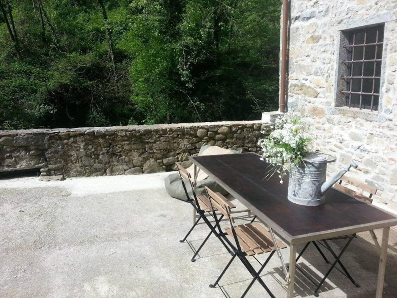 Charmante molen aan de rivier Pescia met tuin in Pescia, Provincie Pistoia