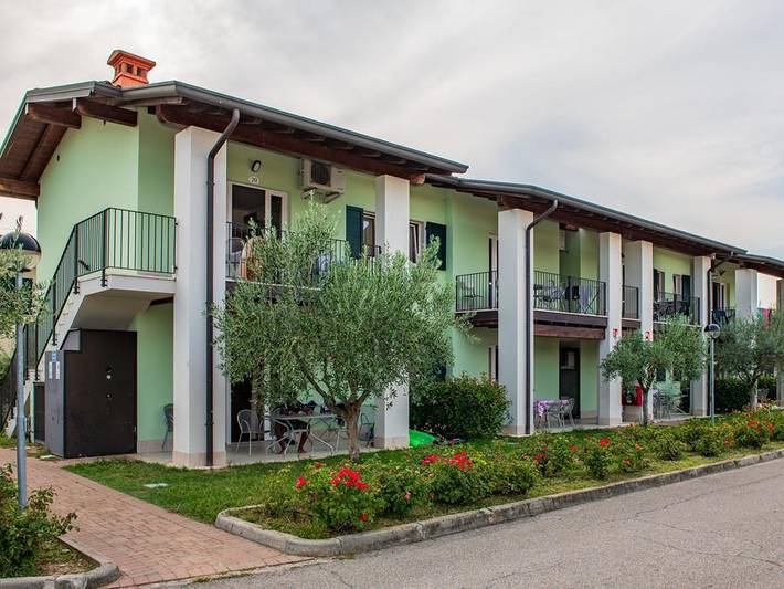 Bungalow für 6 Personen, mit Kinderpool in Gardasee-Lombardei - 2