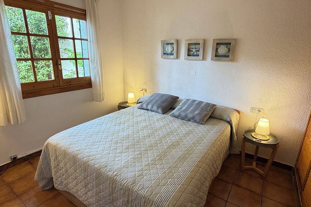 Sea and pins. Charming Casita with garden 1 minute from the beach and town center in Platja d'Aro, Costa Brava