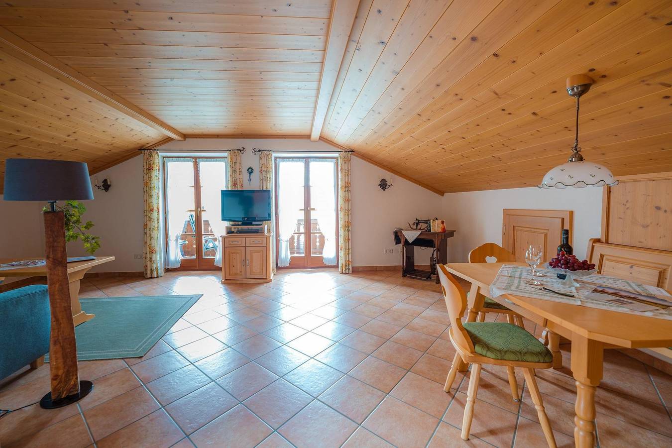 Ganze Ferienwohnung, "Karwendel", Fewo, 2 Schlafräume, Du und Wc in Wallgau, Walchensee