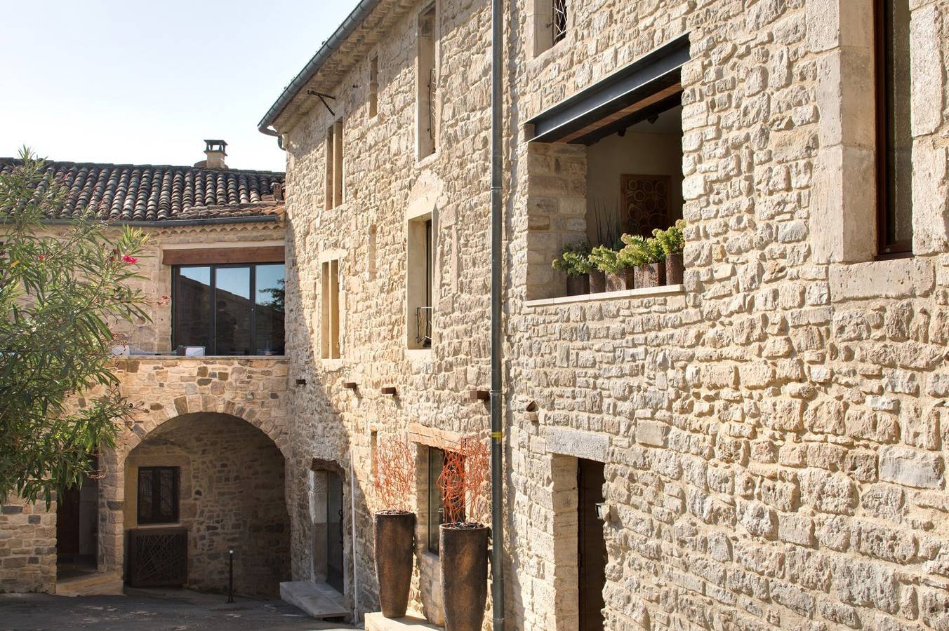 La Maison du Passage - Spa piscine et table d'hôtes - Le Repos du Guerrier & spa in Martignargues, Région d'Alès