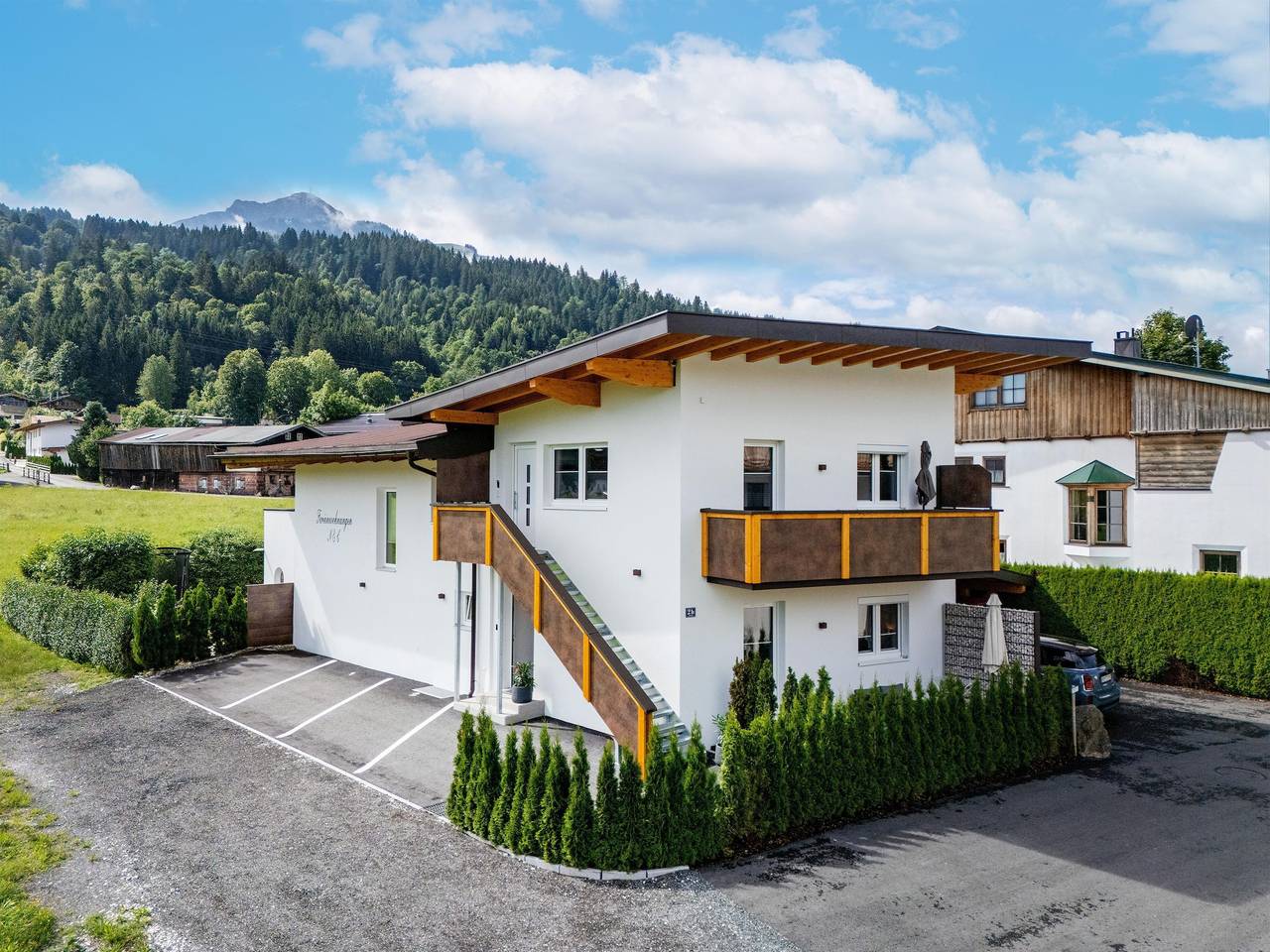 Ganze Ferienwohnung, Apartment mit Terrasse in Sankt Johann in Tirol, Kaisergebirge