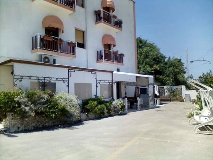 La Scogliera Bed & Breakfast in Spiaggia di Levante, Rodi