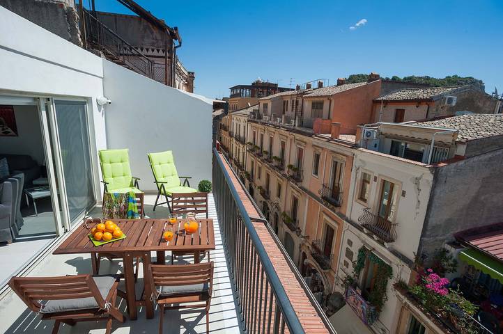 Gîte pour 4 personnes, avec terrasse à Taormina - 2
