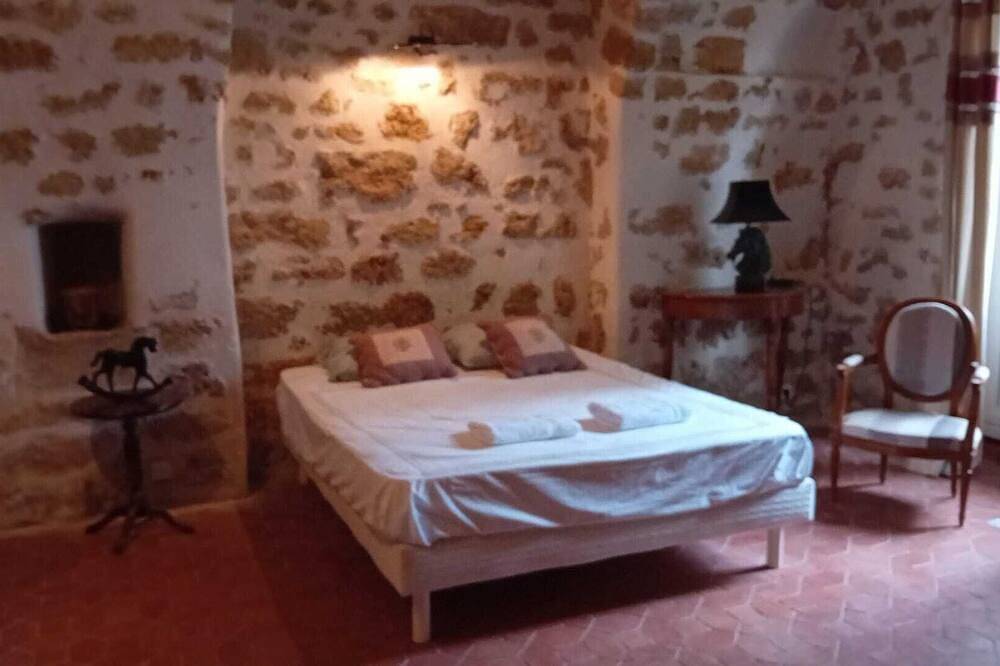 Domaine la Clapière-10 rooms, bathroom, swimming pool, sports and games room in Montagnac, Mittelmeerküste (Frankreich)