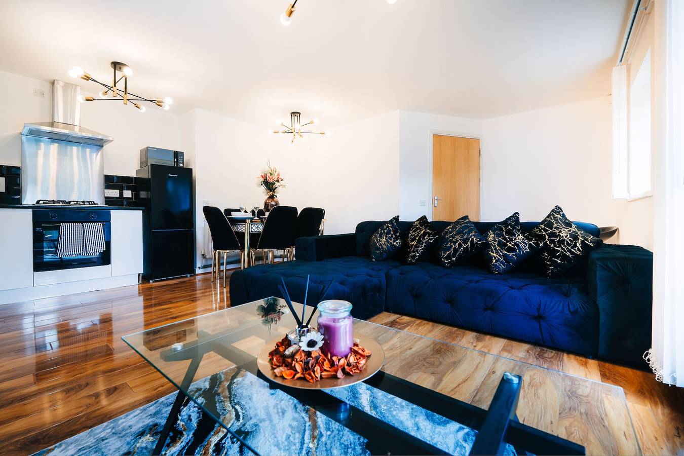 Entire apartment, Lux Woolwich Flat | 2 Stops to Canary Wharf in Greenwich, London
