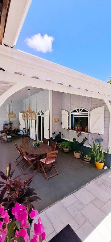 Cottage pour 6 personnes, avec jardin et piscine dans Baignoire de Joséphine