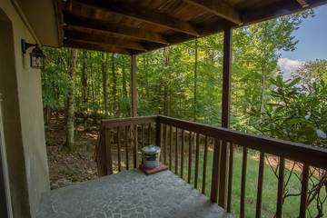 Cabin for 6 Guests in Beech Mountain, Watauga County, Picture 2